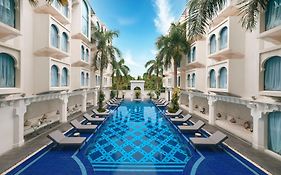 Sarai And Wander Resort
